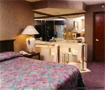 Lees Inn & Suites Muncie Bilik gambar